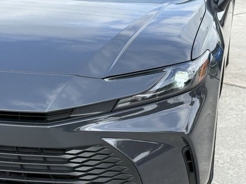 Used 2025 Toyota Camry LE image 12