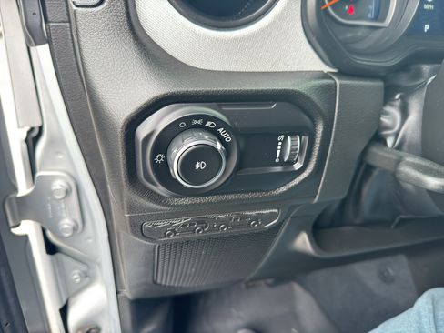 Used 2024 Jeep Wrangler Sport S image 20