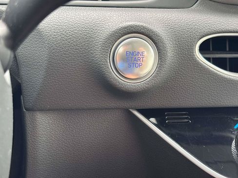 Certified 2023 Hyundai Sonata SEL w/ Preferred Accessory Package FWD image 25