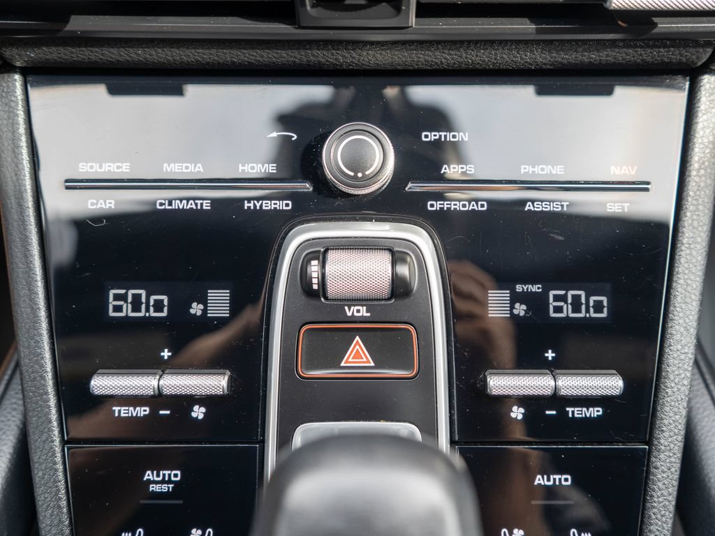 Used 2019 Porsche Cayenne E-Hybrid AWD/4WD image 27