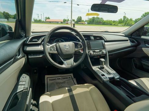 Used 2017 Honda Civic EX image 11