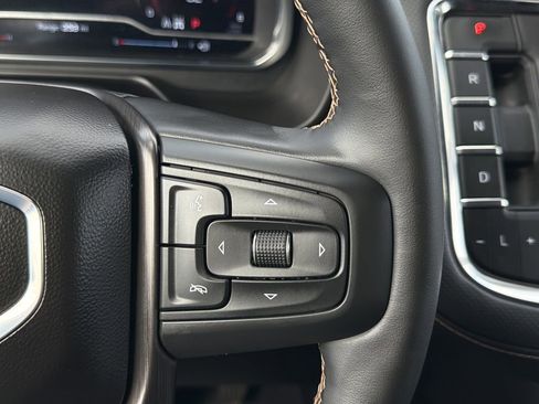 Used 2024 GMC Yukon AT4 w/ AT4 Premium Plus Package AWD/4WD image 8