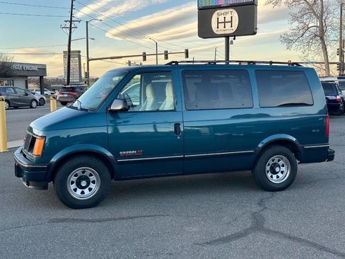 Used 1994 GMC Safari SLX AWD 3dr Extended Mini Van image 6