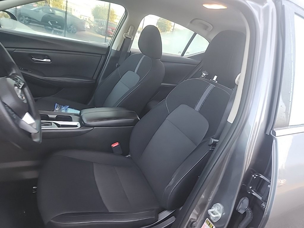 Certified 2023 Nissan Sentra SV FWD image 14