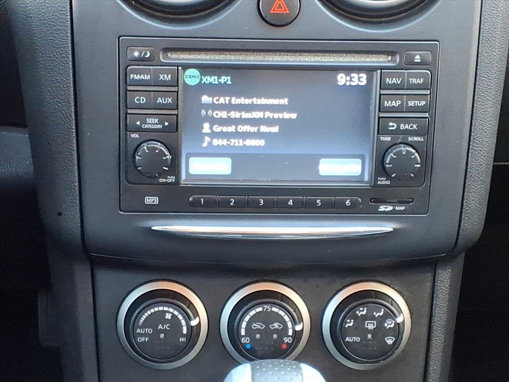 Used 2012 Nissan Rogue SV w/ Premium Pkg FWD image 6
