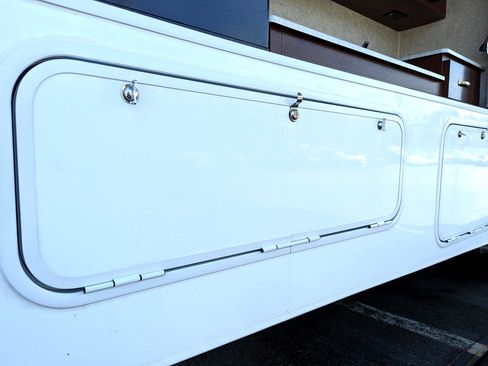 Used 2019 Chevrolet Express 4500 w/ RV Package image 17