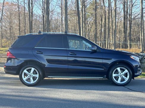 Used 2018 Mercedes-Benz GLE 350 4MATIC image 2