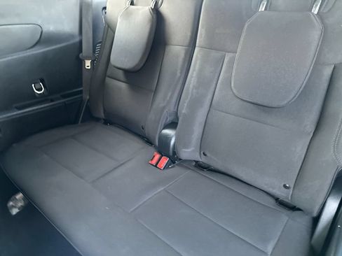 Certified 2024 Ford Explorer XLT RWD image 14