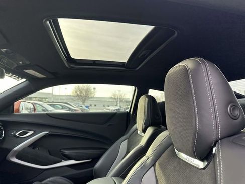 Used 2023 Chevrolet Camaro SS w/ Design Package 3 image 24