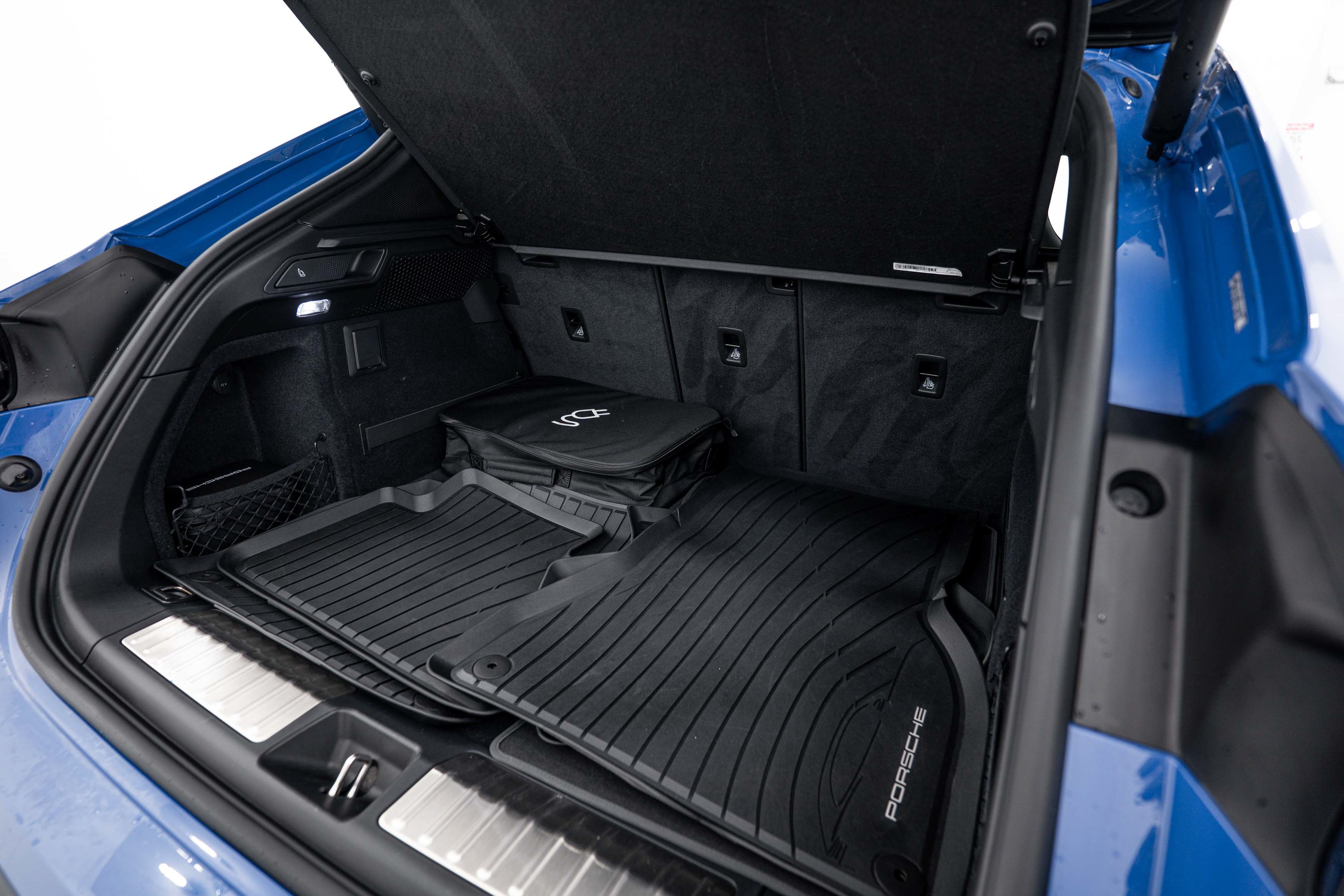 Certified 2026 Porsche Macan 4 Electric AWD/4WD image 23