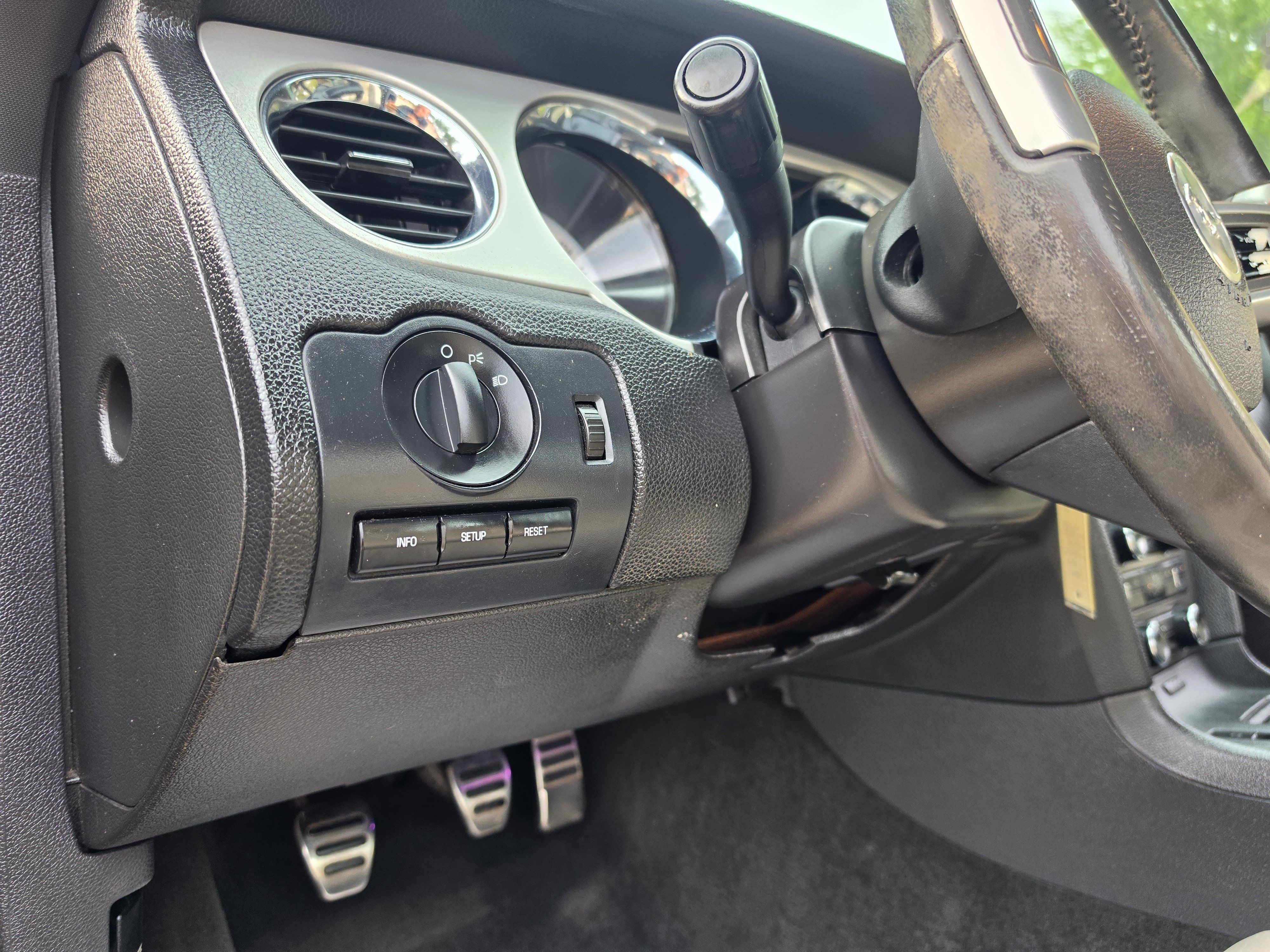 Used 2012 Ford Mustang Premium w/ V6 Performance Pkg RWD image 32