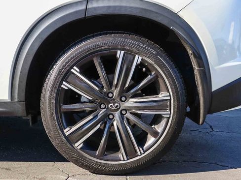 Used 2022 INFINITI QX50 Luxe w/ Appearance Package image 11