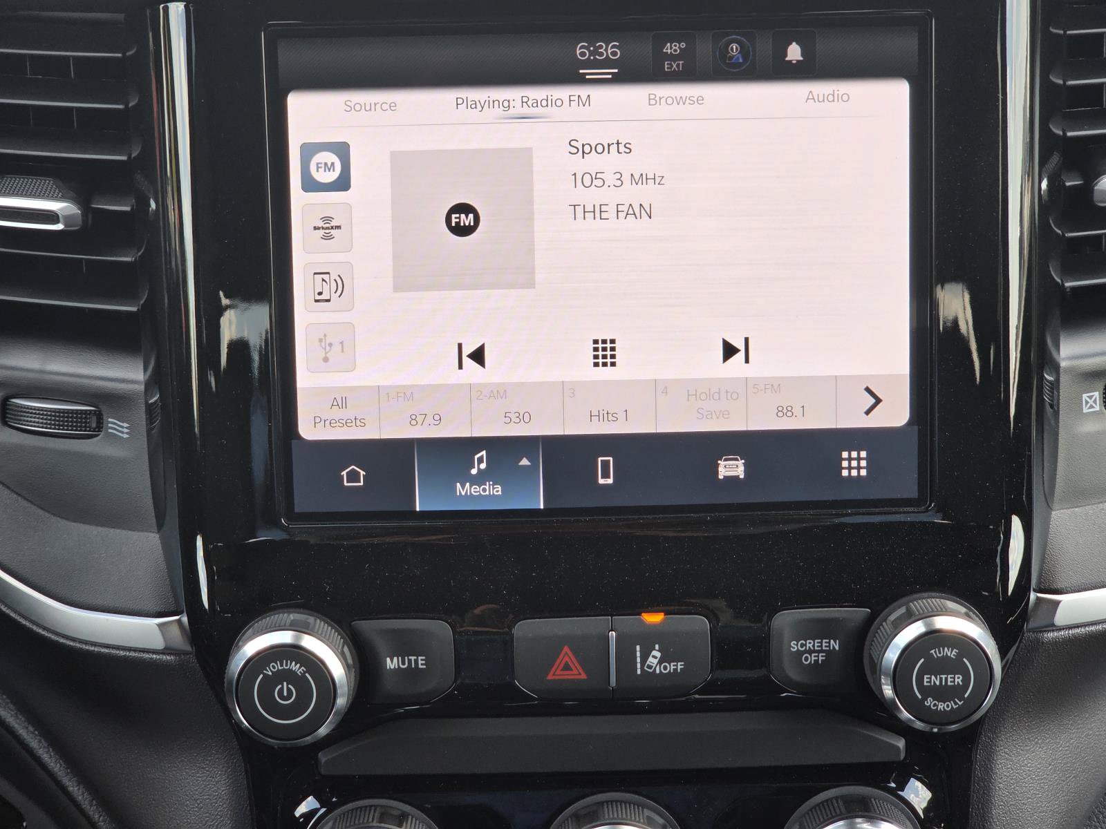 New 2026 RAM 1500 Express AWD/4WD image 11