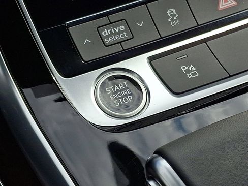 Used 2025 Audi Q7 2.0T Premium Plus w/ Premium Plus Package AWD/4WD image 24