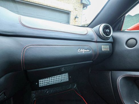 Used 2012 Ferrari California image 40