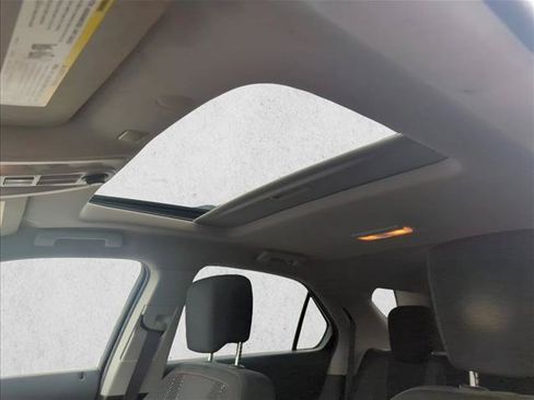 Used 2017 Chevrolet Equinox LT w/ Convenience Package FWD image 22