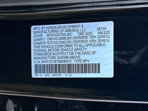 Used 2025 Honda Pilot Black Edition image 37