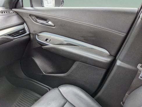 Used 2022 Cadillac XT4 Premium Luxury w/ Safety Alert Package image 21