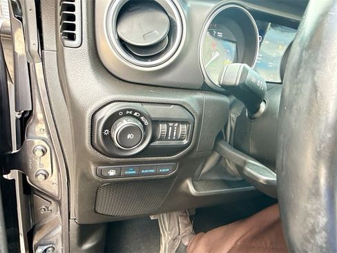 Used 2021 Jeep Wrangler Unlimited Rubicon 4xe w/ Cold Weather Group image 11