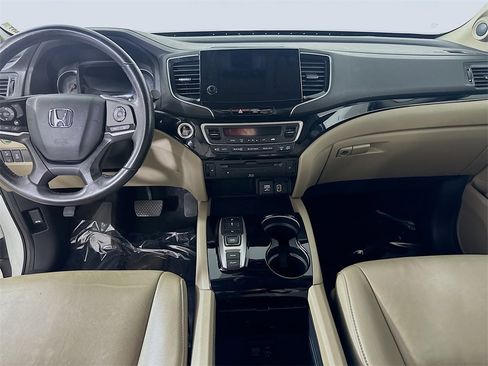 Used 2022 Honda Pilot Touring image 19