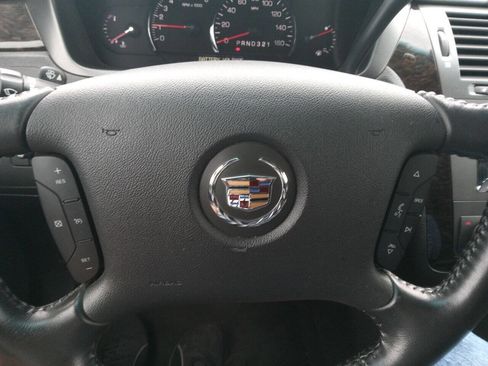 Used 2011 Cadillac DTS Limousine image 11