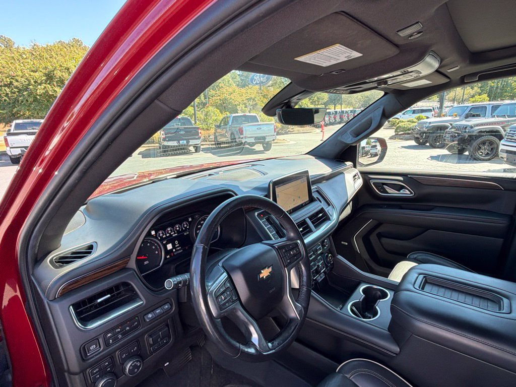 Used 2021 Chevrolet Tahoe Premier w/ Premium Package AWD/4WD image 12