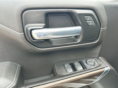 Used 2020 Chevrolet Silverado 1500 LT Trail Boss AWD/4WD image 13