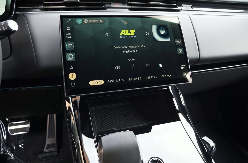 New 2026 Land Rover Range Rover Sport Dynamic SE AWD/4WD image 21