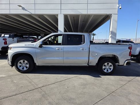 Used 2022 Chevrolet Silverado 1500 LT image 3