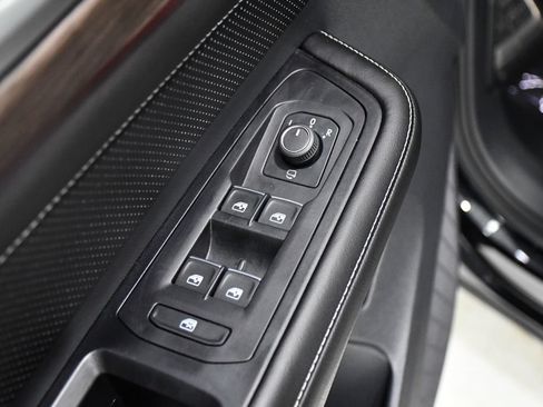 Used 2024 Volkswagen Atlas SEL Premium R-Line AWD/4WD image 18