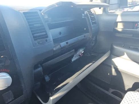 Used 2012 Toyota Tundra 4x4 CrewMax image 19