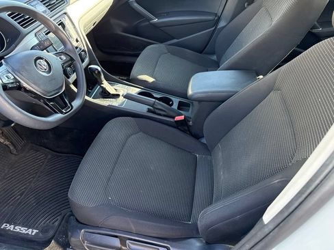 Used 2017 Volkswagen Passat 1.8T S FWD image 8