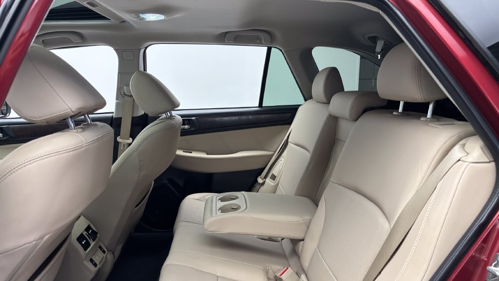 Used 2019 Subaru Outback 2.5i Limited AWD/4WD image 32