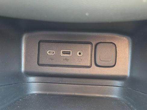 Used 2024 Chevrolet Equinox LT AWD/4WD image 27
