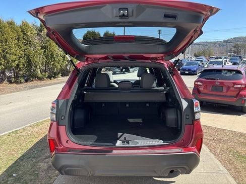 Used 2025 Subaru Forester Premium AWD/4WD image 15