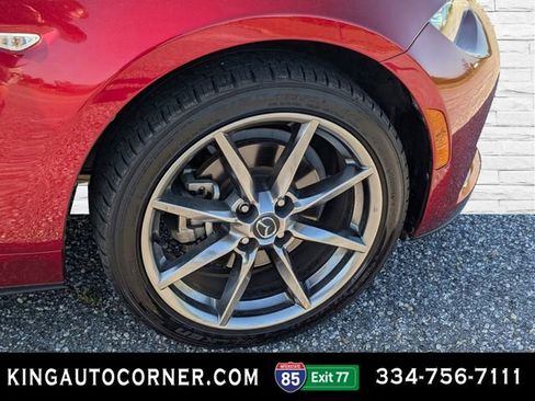 Used 2023 MAZDA MX-5 Miata Grand Touring image 9
