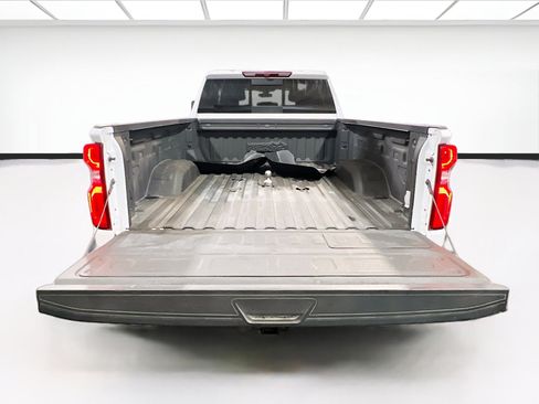 Used 2022 Chevrolet Silverado 2500 High Country w/ Safety Package II AWD/4WD image 21