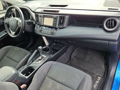 Used 2018 Toyota RAV4 XLE w/ Plus Extra Value Package FWD image 33