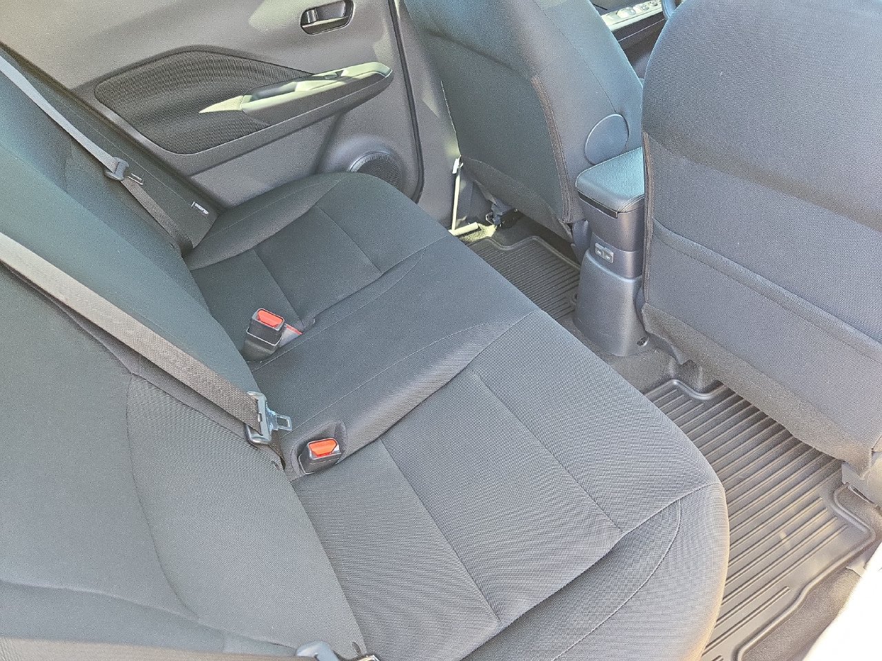 Used 2025 Nissan Kicks Play S FWD image 11