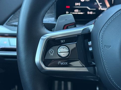 Certified 2023 BMW 760i xDrive w/ Executive Package image 25