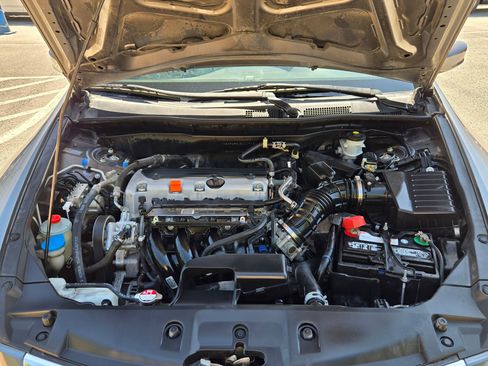 Used 2011 Honda Accord SE image 32