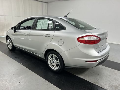 Used 2019 Ford Fiesta SE FWD image 7