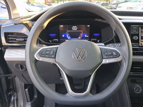 Certified 2022 Volkswagen Taos S FWD image 17