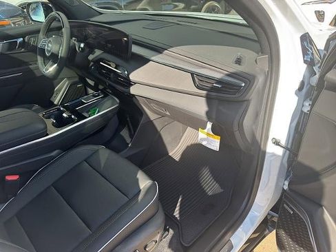 New 2026 Buick Enclave Sport Touring w/ Super Cruise Package image 27