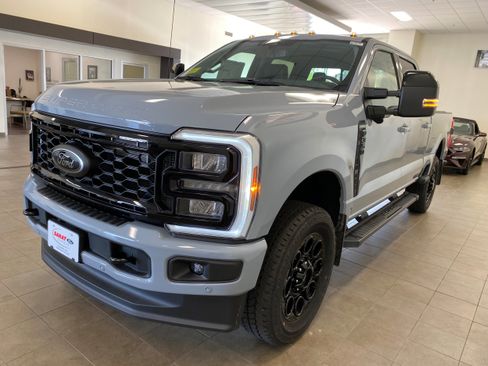 New 2025 Ford F350 Lariat w/ Lariat Ultimate Package image 4