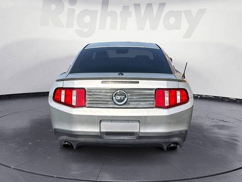 Used 2011 Ford Mustang GT Premium w/ GT Coupe Accessory Pkg 1 RWD image 4