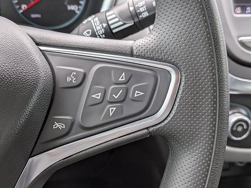 Certified 2024 Chevrolet Equinox LS w/ Midnight Edition FWD image 24