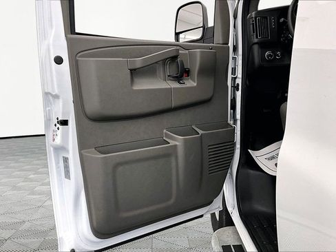 Used 2024 Chevrolet Express 2500 w/ Driver Convenience Package RWD image 22