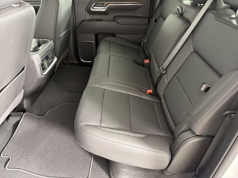 New 2026 GMC Sierra 1500 SLT w/ SLT Premium Plus Package image 18