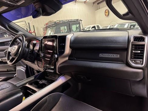 Used 2019 RAM 2500 Laramie AWD/4WD image 40